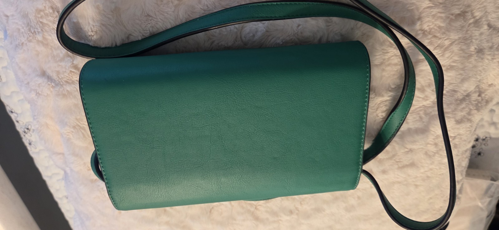 SIMPLY VERA WANG GREEN CROSSBODY HANDBAG