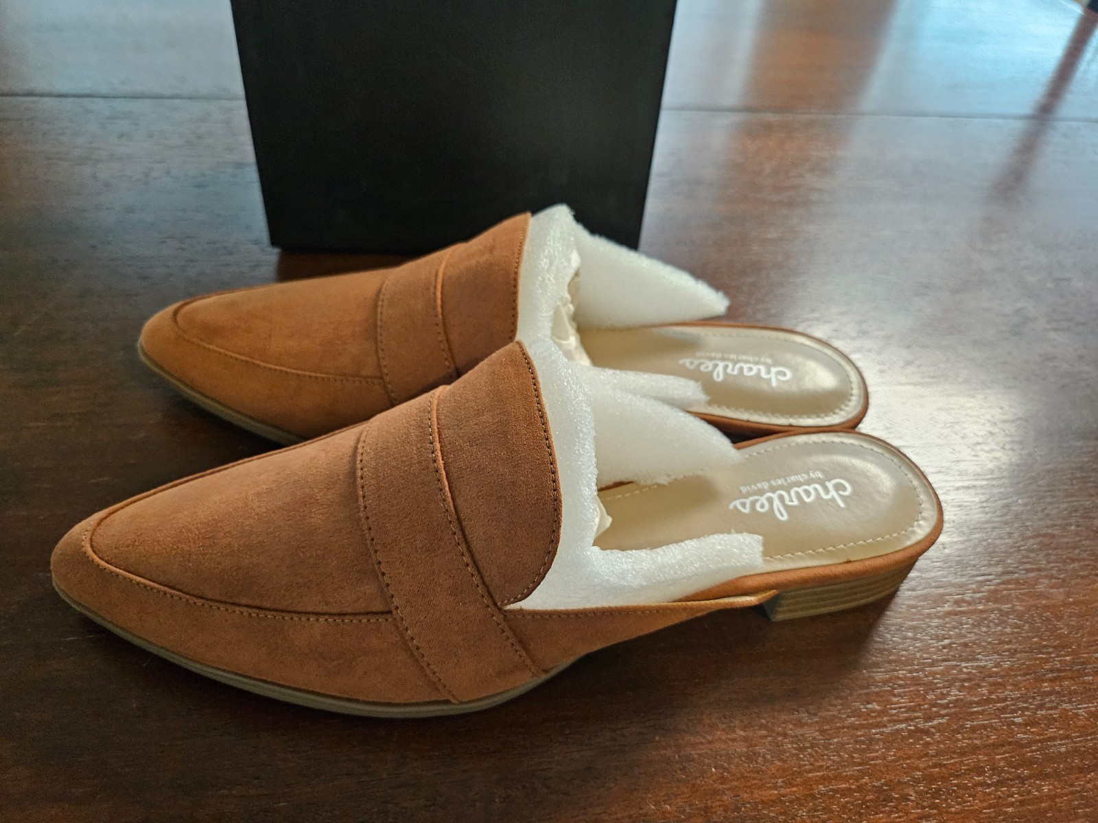 Charles by Charles David Elijah Flat Brown Mule slide Size 8 M New in Box $130