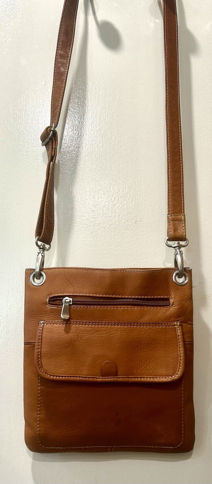 Le Donne Leather Simple Flap Over Crossbody Cognac Bag, Adjustable Strap