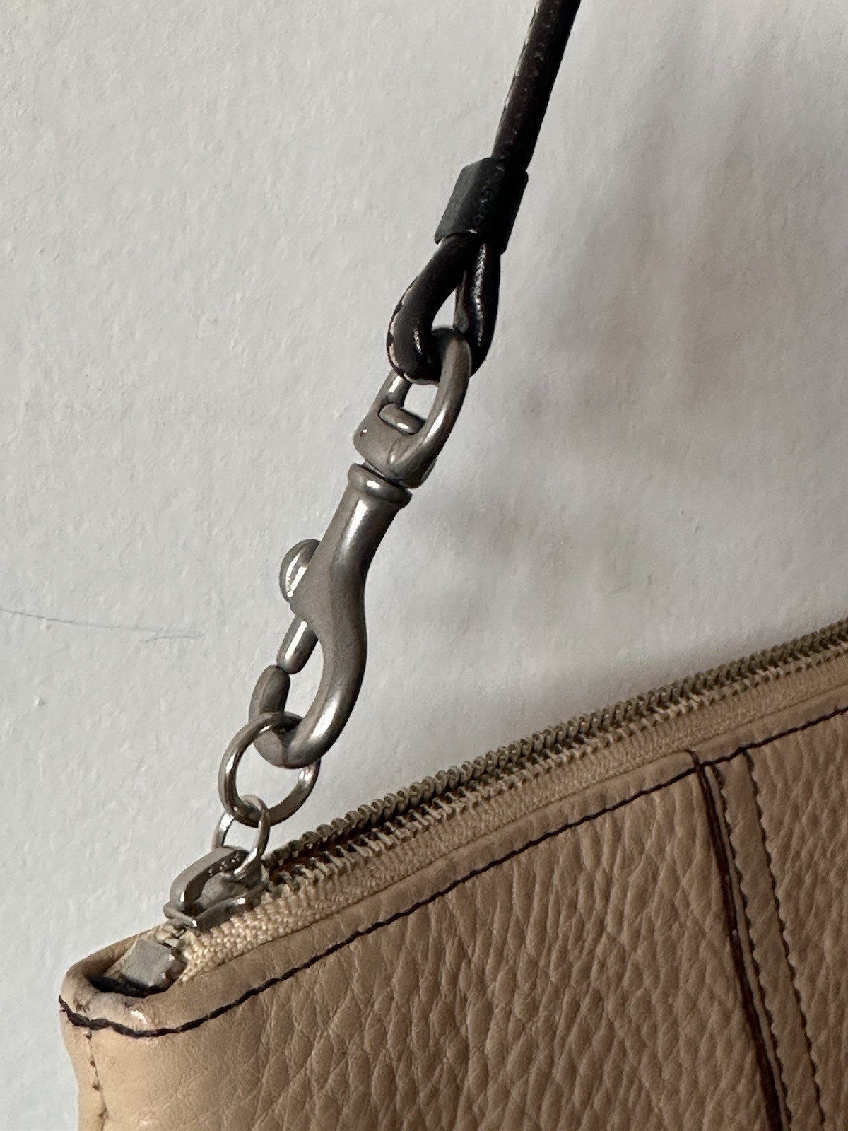 Coach C0059 Mini Wallet Pebbled Veg Tan Natural Leather Brown Leather Strap Zip