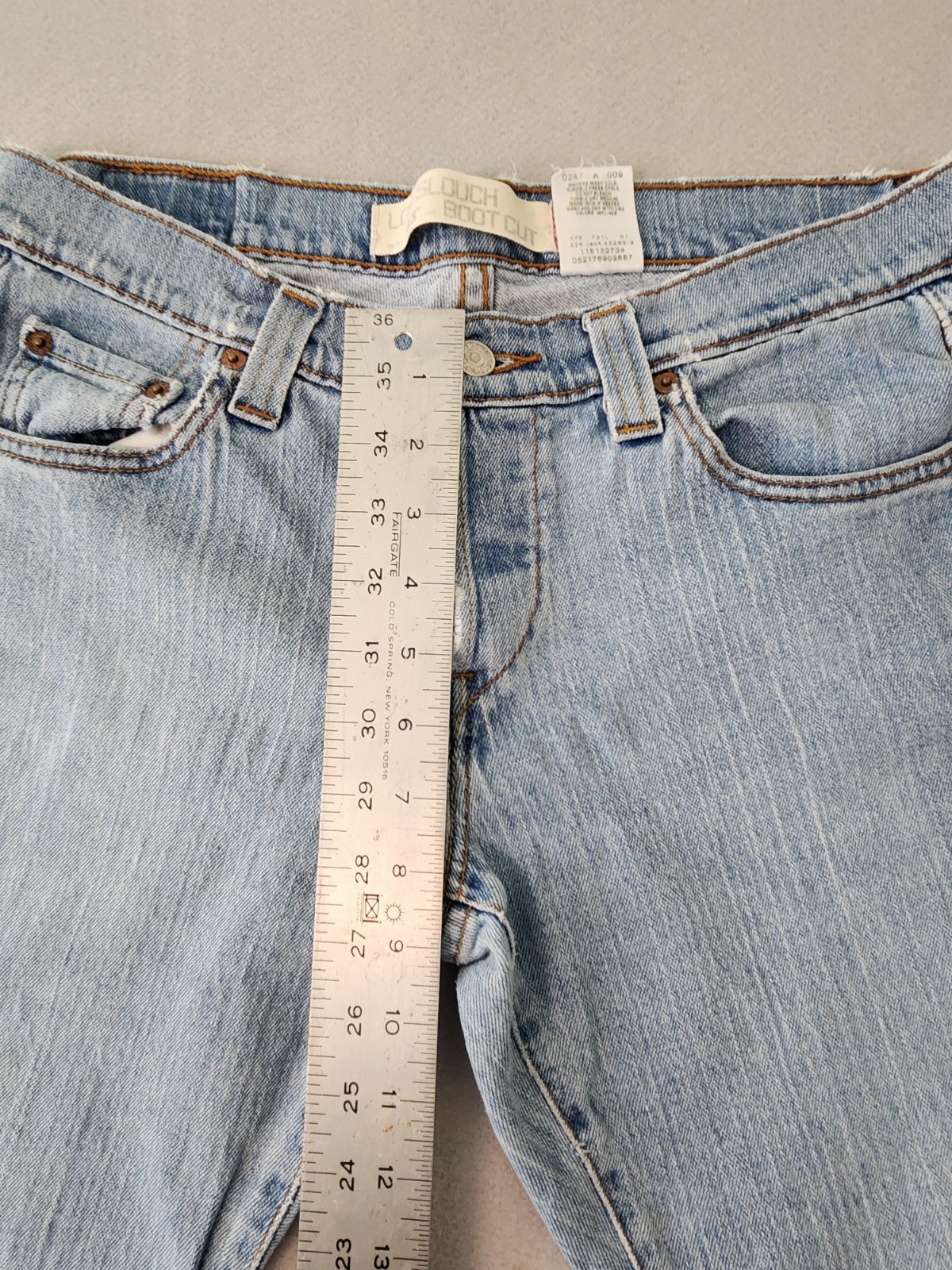 VTG Levi’s Button Fly Slouch Boot Cut Jeans Junior women’s Size 9 Low RIse