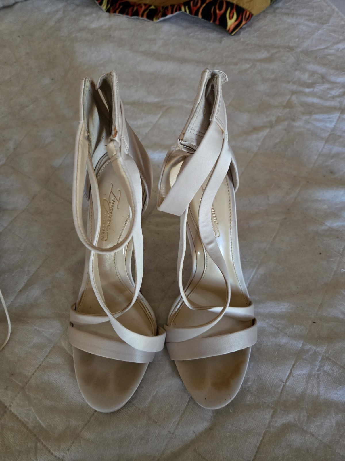 Vince Camuto Women’s Strappy Ankle Strap Stiletto Open Toe Heels 6.5 Ivory