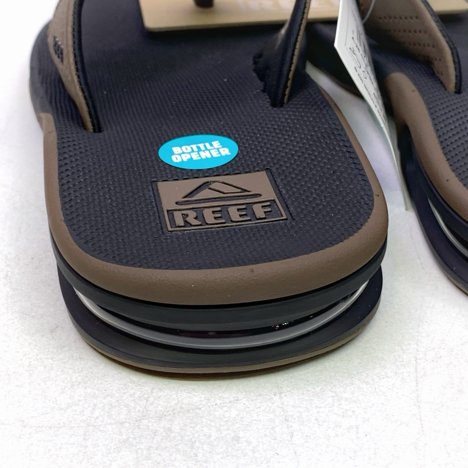 REEF Fanning Flip-Flop Sandals & Sole Bottle Opener Black/Tan Men’s Size 8 NEW