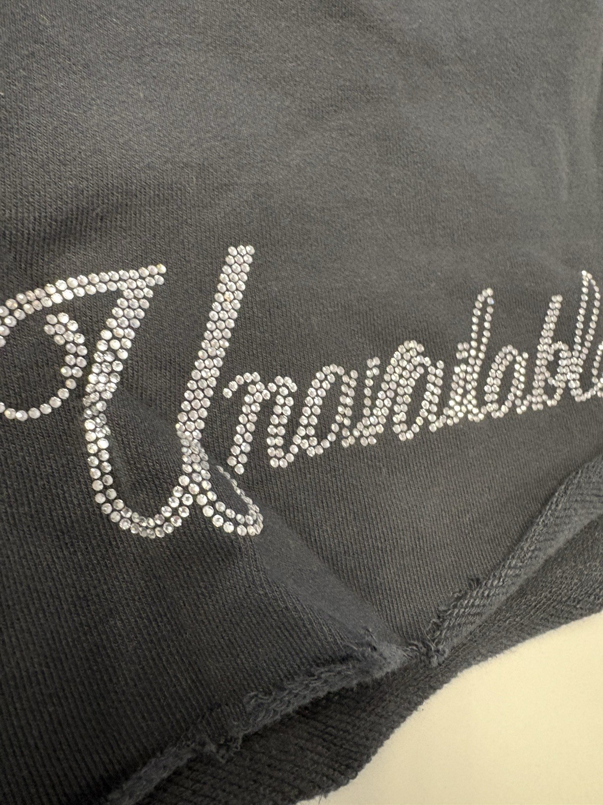 Emotionally Unavailable Rhinestone Logo Sweat Shorts Black Men’s Small NWT