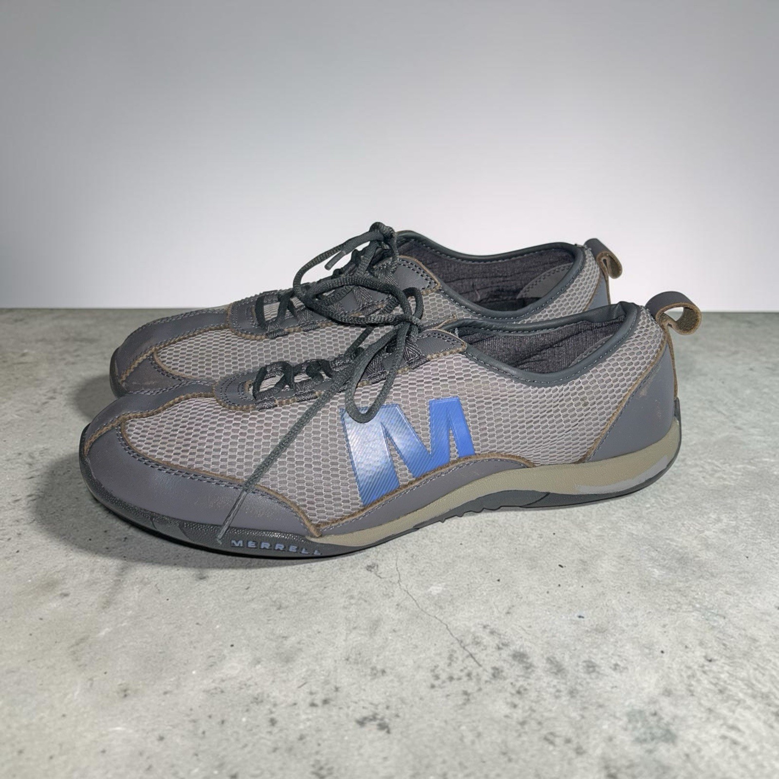Merrell Castle rock Womens US Size 10 Gray Leather and Mesh Trail Running Shoes