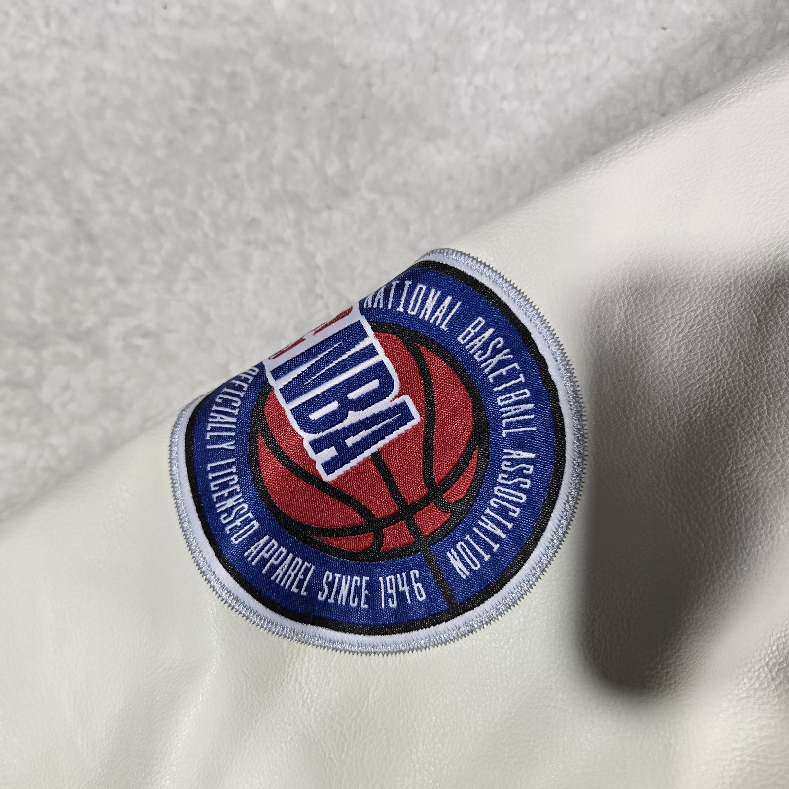 $150 NBA National Basketball Association Mens Large Varsity Bomber Jacket Black