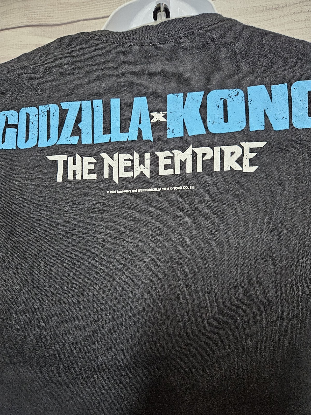 Godzilla vs King Kong New Empire American Red Cross Movie Promo T-shirt SMALL