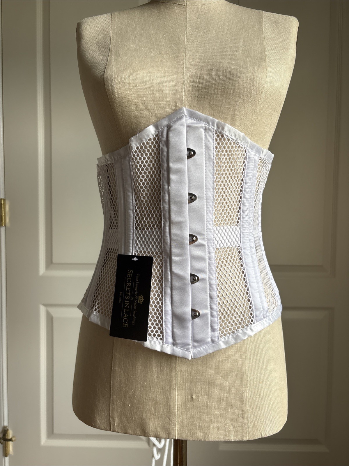 Secrets in Lace White Mesh Underbust Corset Size 20 – 32