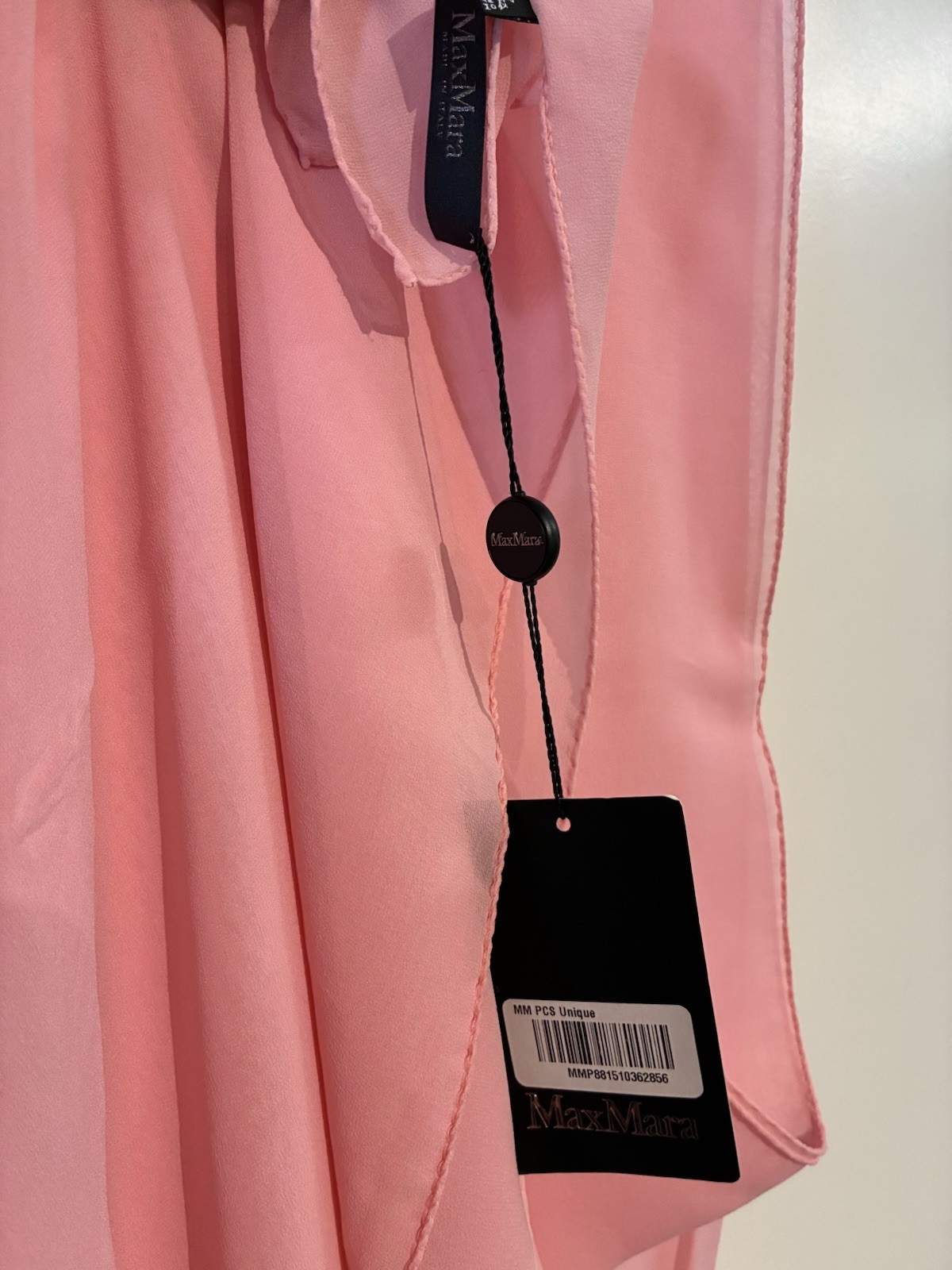 *NWT* MaxMara 100% Silk Pink Oversized Scarf – 200*200cm 🌸 $450