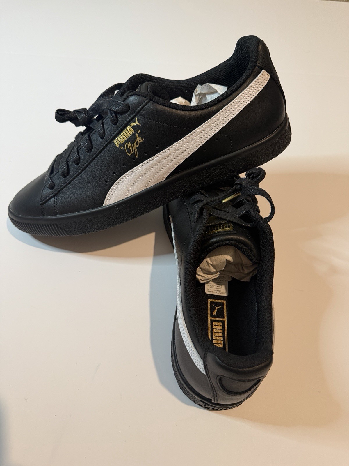 PUMA Clyde Men’s Low Top Lace-Up Sneakers Black/White Rubber Sole