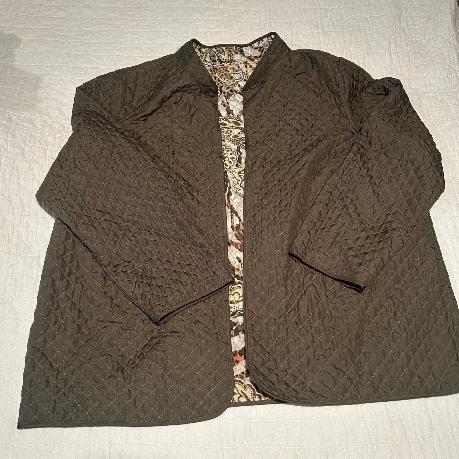 Olive Green & Floral Reversible Quilted Jacket Size L, No Brand