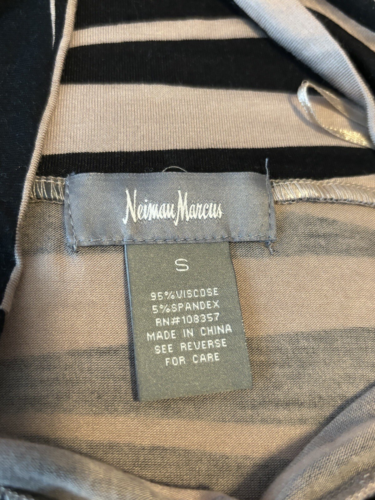 NEIMAN MARCUS MAXI SKIRT 95% Viscose 5% Spandex. Sz Small