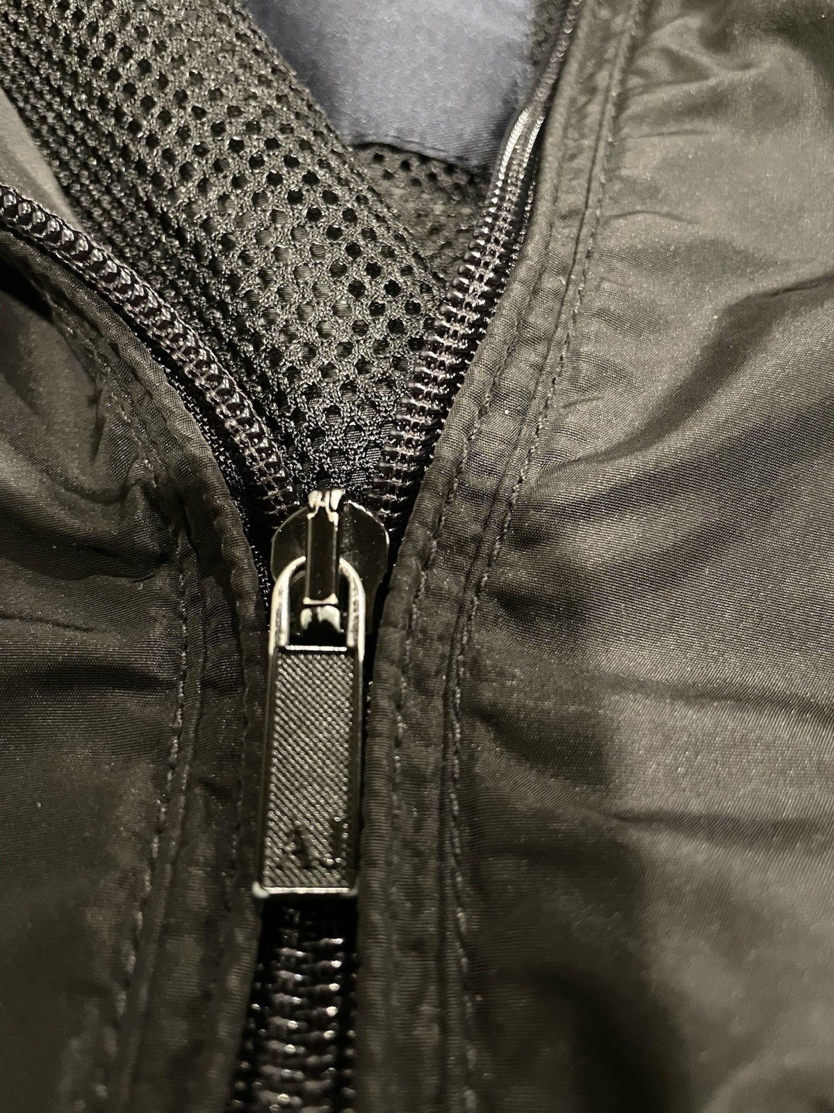 Armani Jeans Men’s Black Hooded Full Zip Puffer Jacket Size M Short