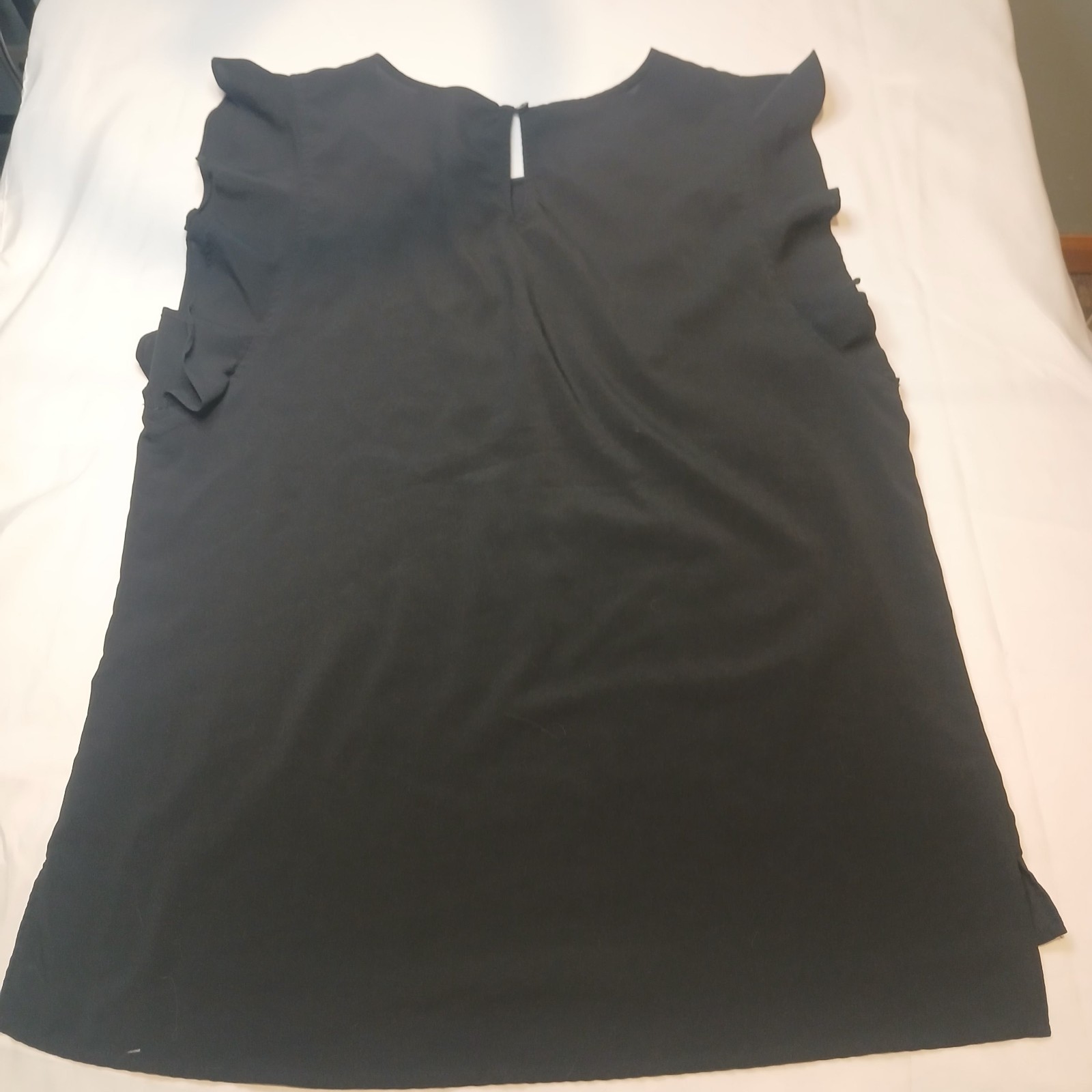 Banana Republic black medium sleeveless ruffle top corporate summer size medium