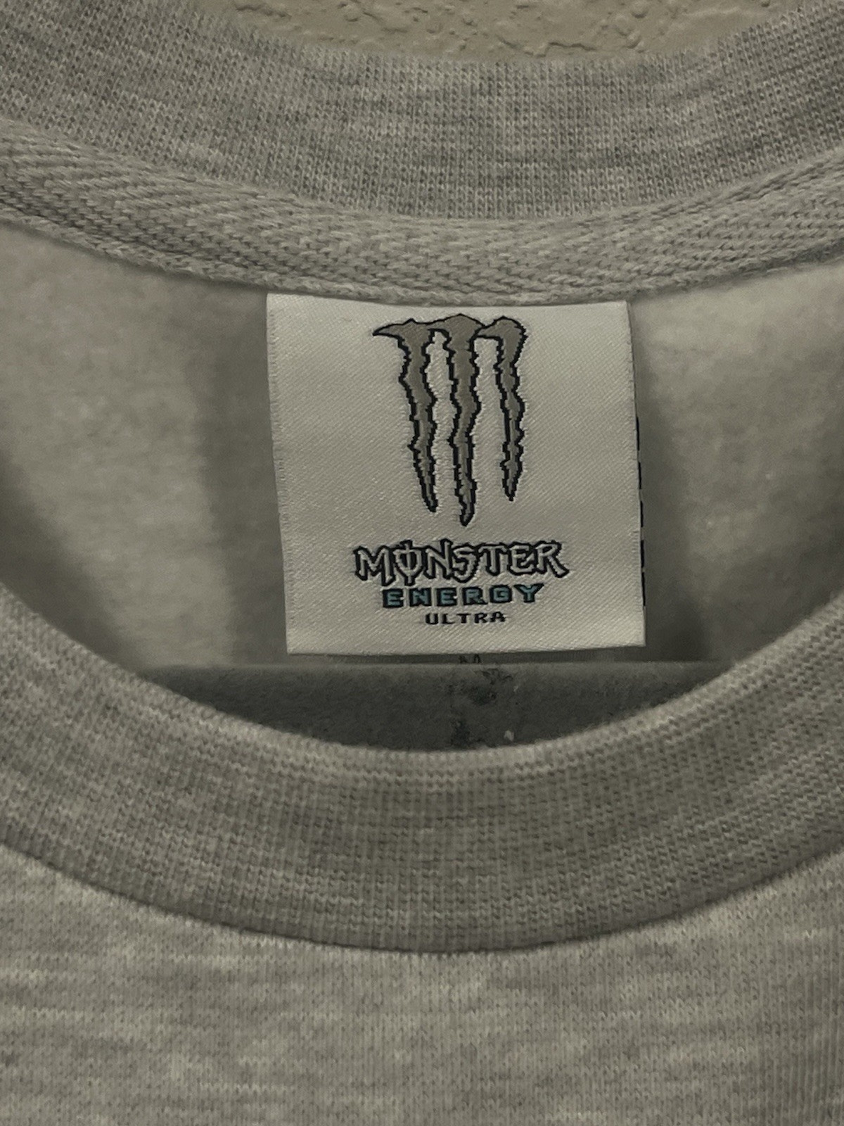 Monster Energy Ultra Sweatshirt Mens Medium M Gray Heather Graphic Crewneck