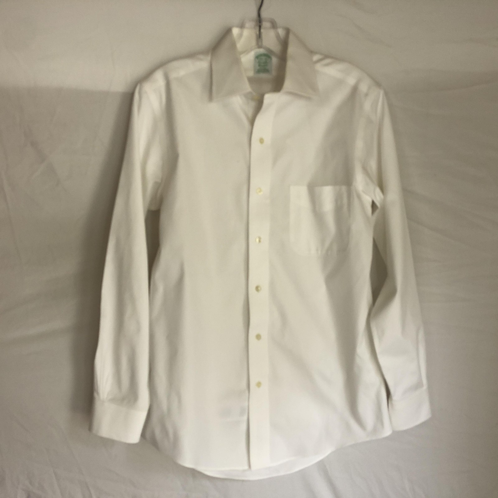 Brooks Brothers Shirt Mens 14.5 32/33 White Classic Non-Iron Supima Cotton Dress