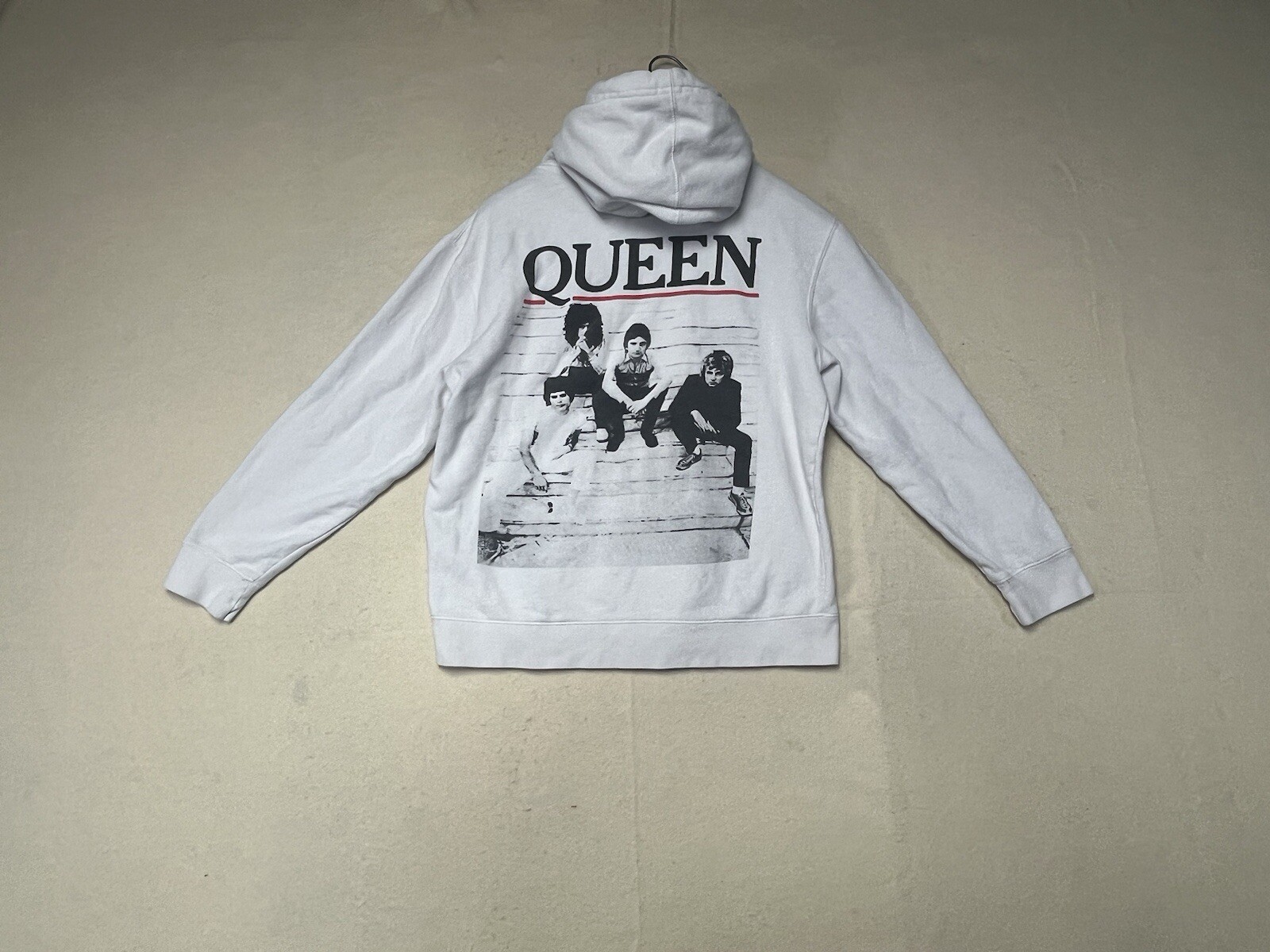 Queen Official Merch Rock Music Unisex Hoodie Sweatshirt White Size Small