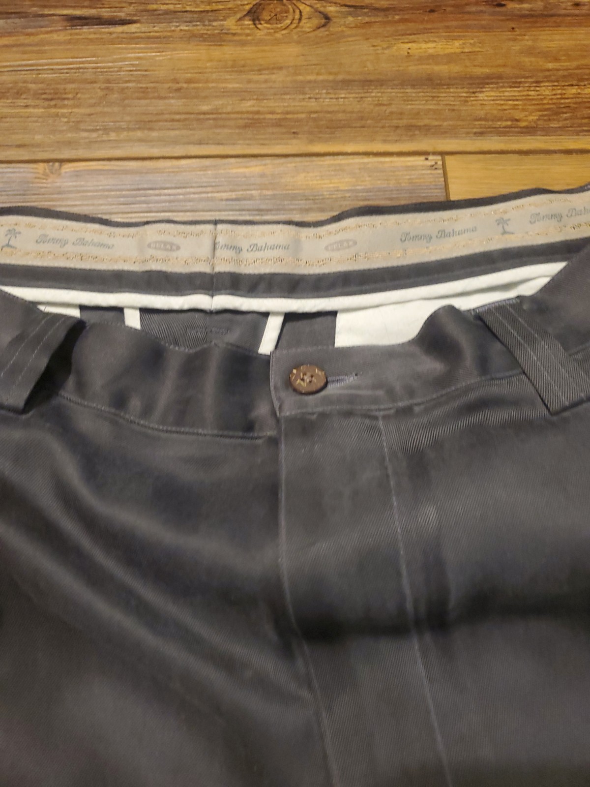 Tommy Bahama 100% Silk Mens Size 36 Pants Pleated Cuff