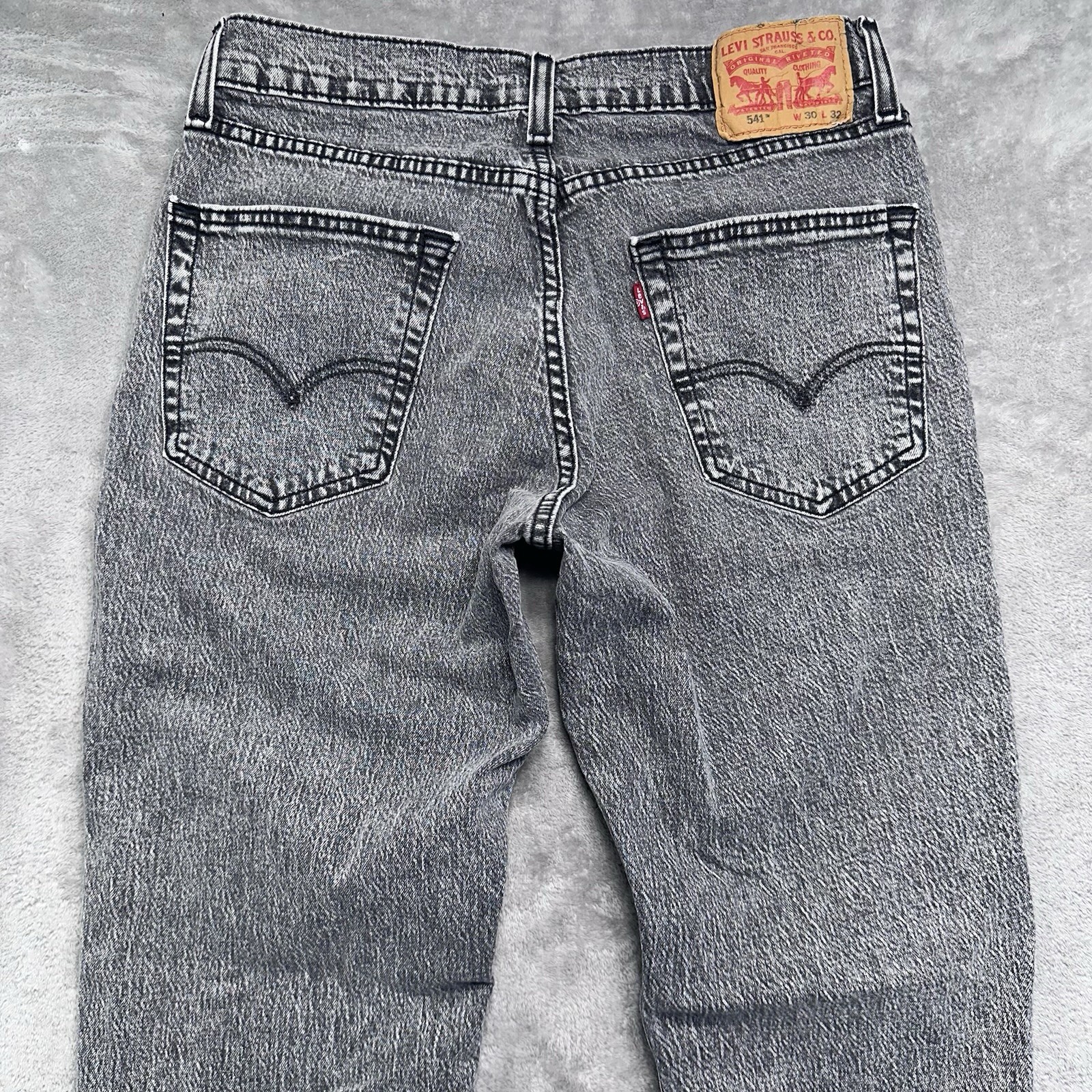 Levi’s 541 Black Acid Wash Athletic Fit Taper Denim Jeans Men’s Size 30Wx29L