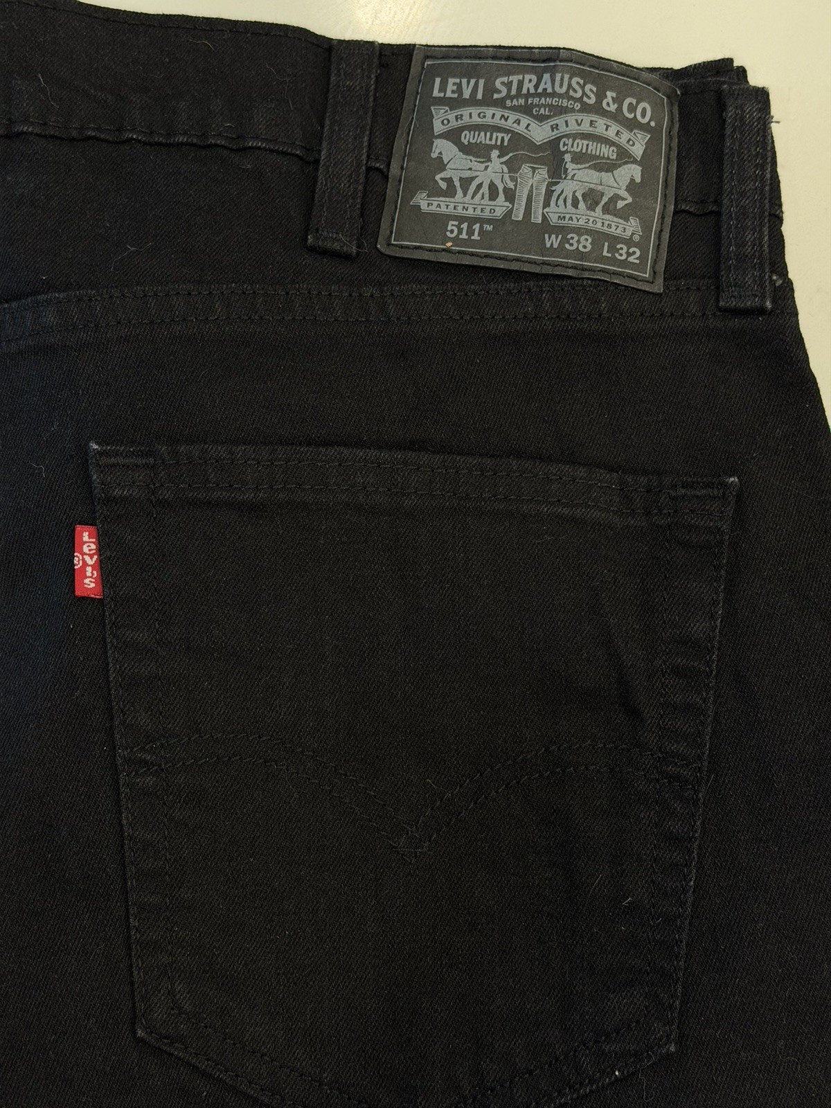 Levi’s 511 Jeans Mens 38×32 Black Slim Straight Leg Stretch Denim Pants NEW
