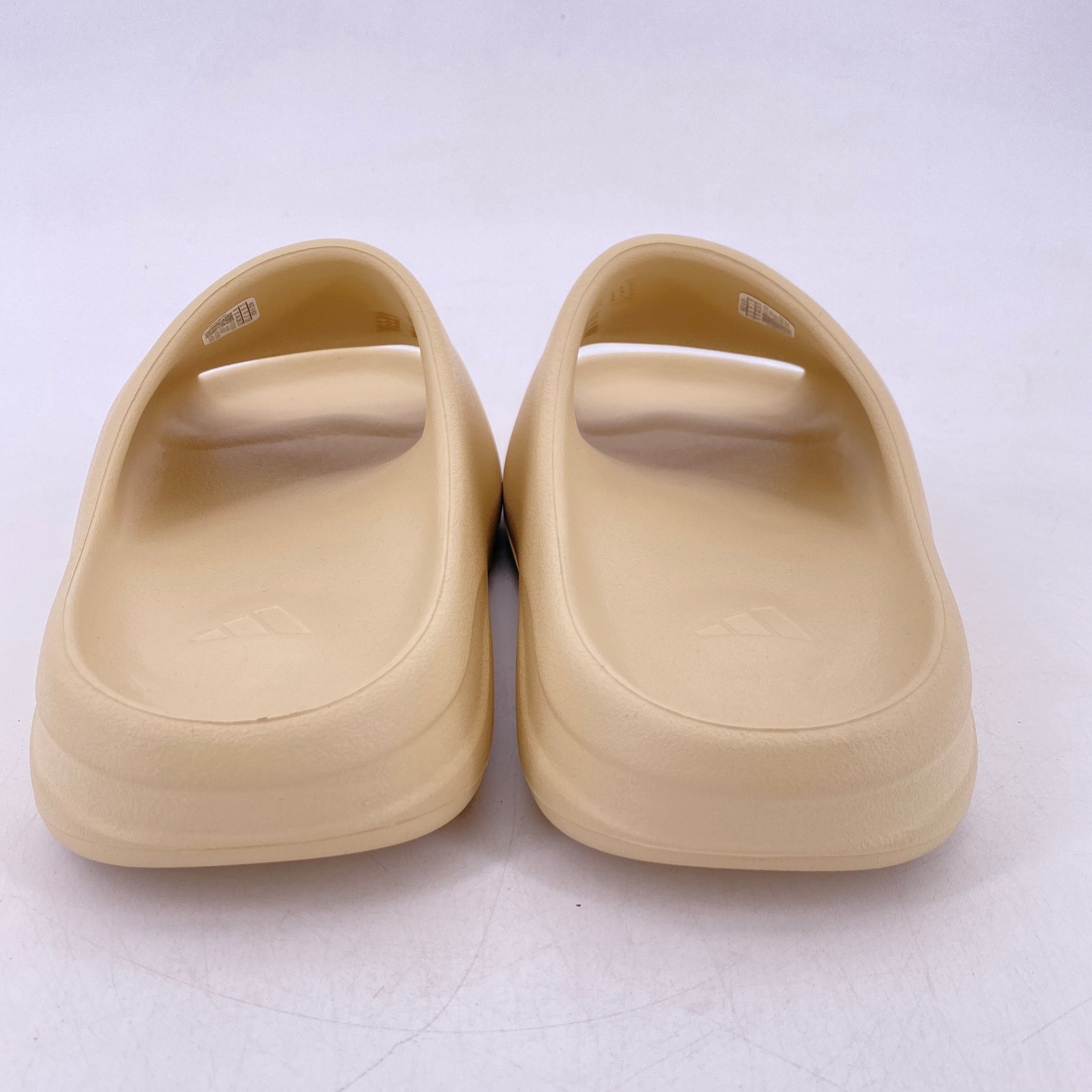 Yeezy Slide “BONE” 2022 – Size 10 – fz5897 (15166-11)