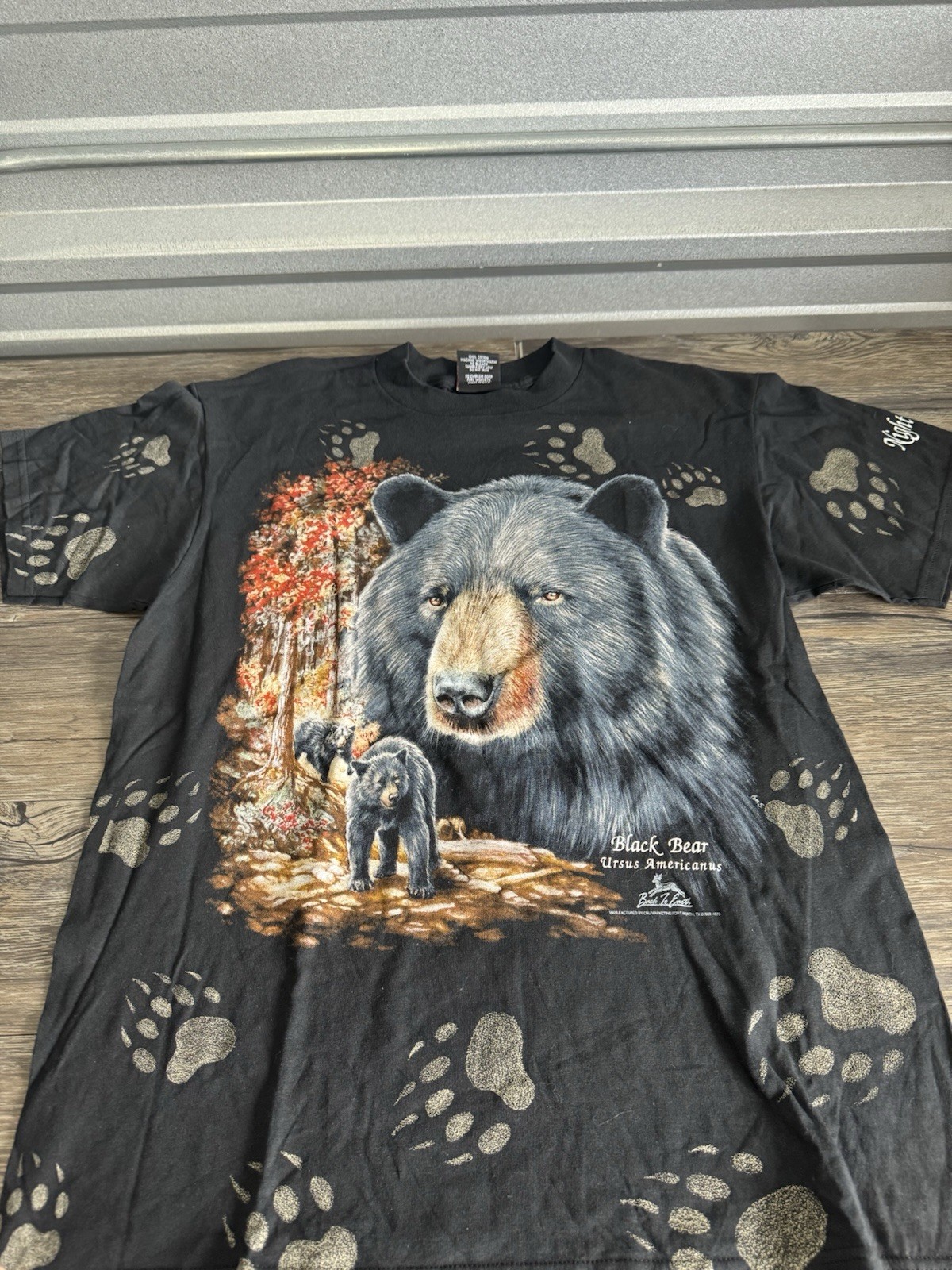 Vintage Black Bear All Over Print Faded Shirt Large USA Alaska