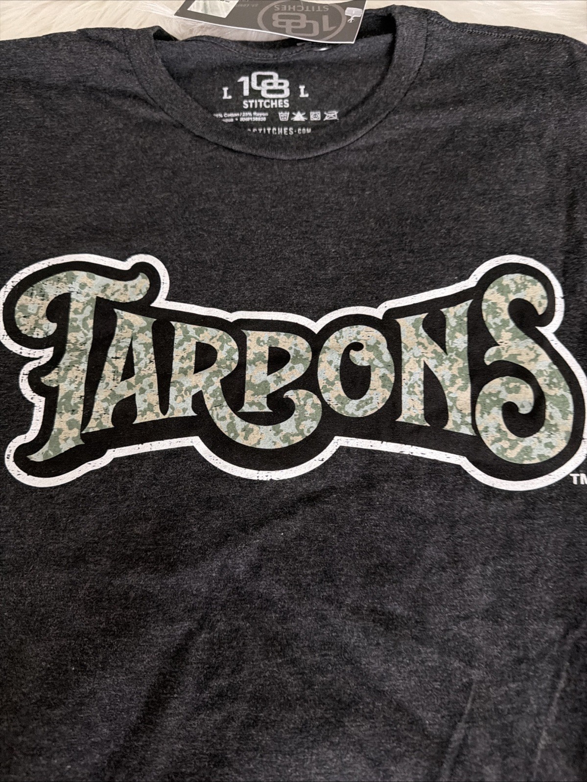 Tampa Tarpons Camo Tee Large Unisex NWT (Y-4)