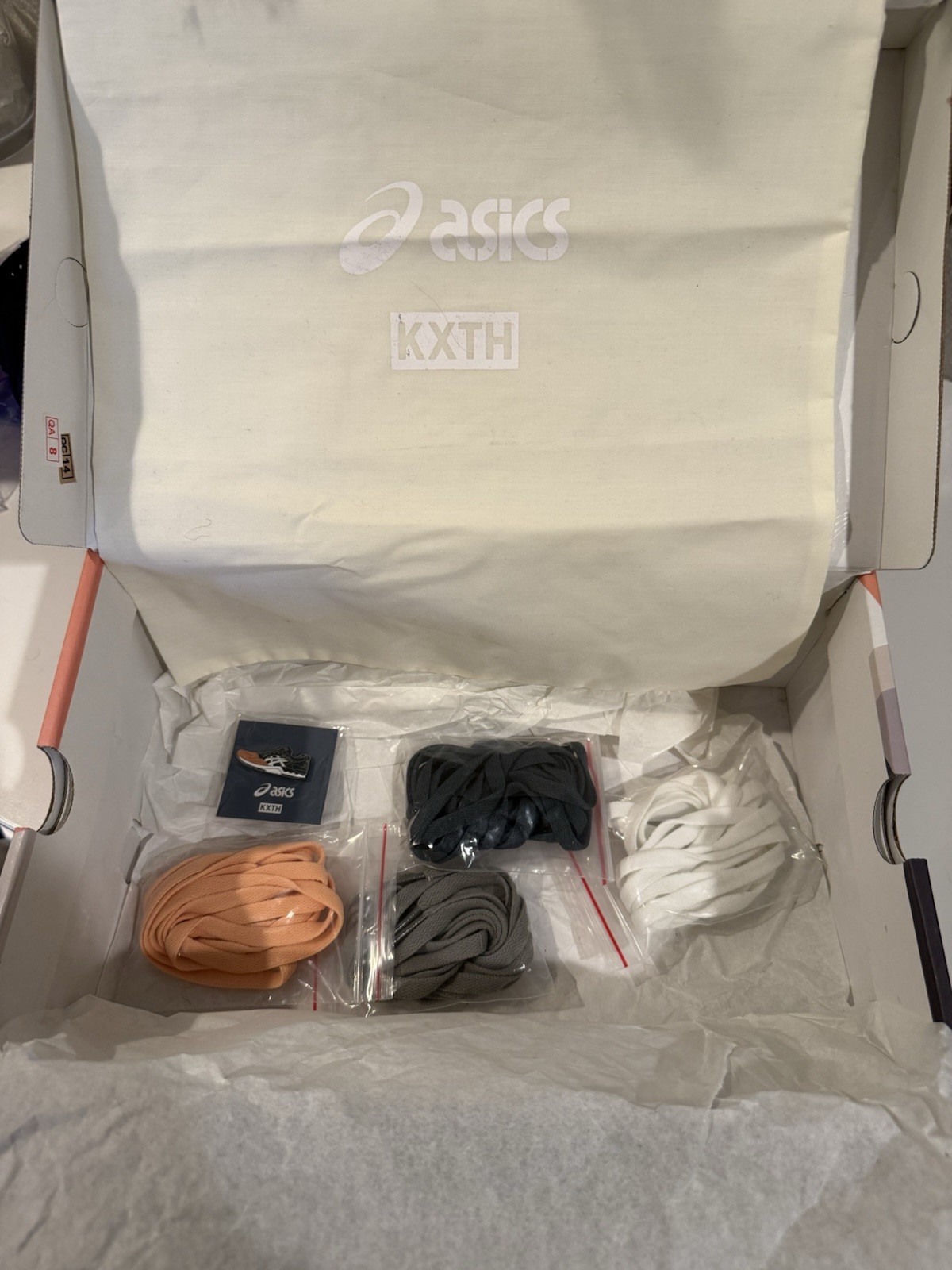 Kith x ASICS Gel-Lyte V Salmon Toe 2023 Size 11 US Complete Box Extra Laces