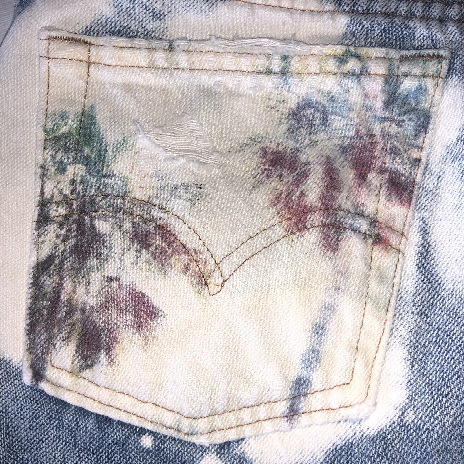 THE LAUNDRY ROOM CA SIZE SMALL CUTOFF BLEACHED FADED CUSTOM LEVIS SO CUTE