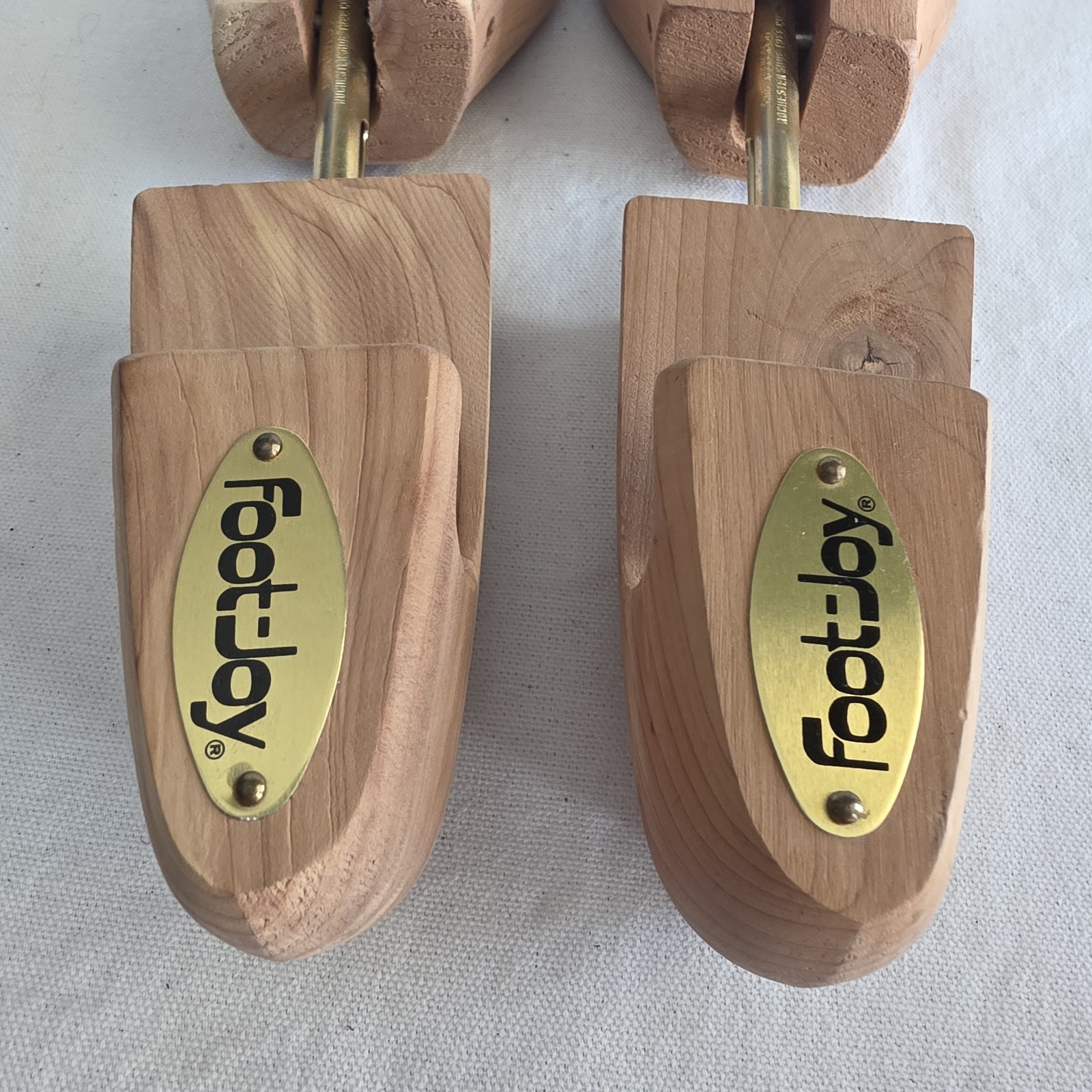 Footjoy Premium Cedar Shoe Trees Mens Medium Narrow