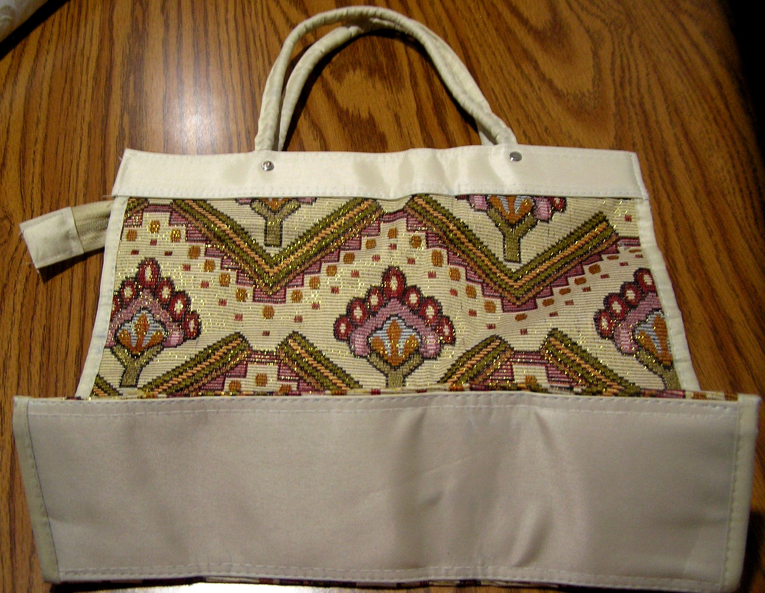 Embroidered “Jerusalem” Tapestry Tote Featuring Geometric Anatolian Patterns