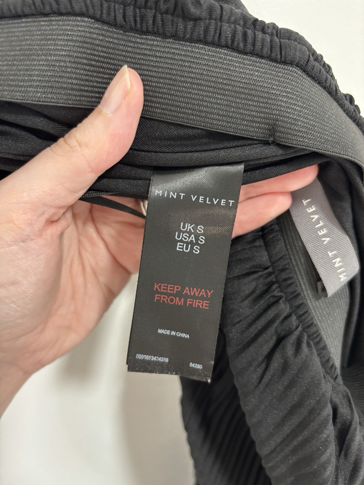 Mint Velvet Plissé Trousers Size Small Black Elasticated Waist Wide Leg *Read*