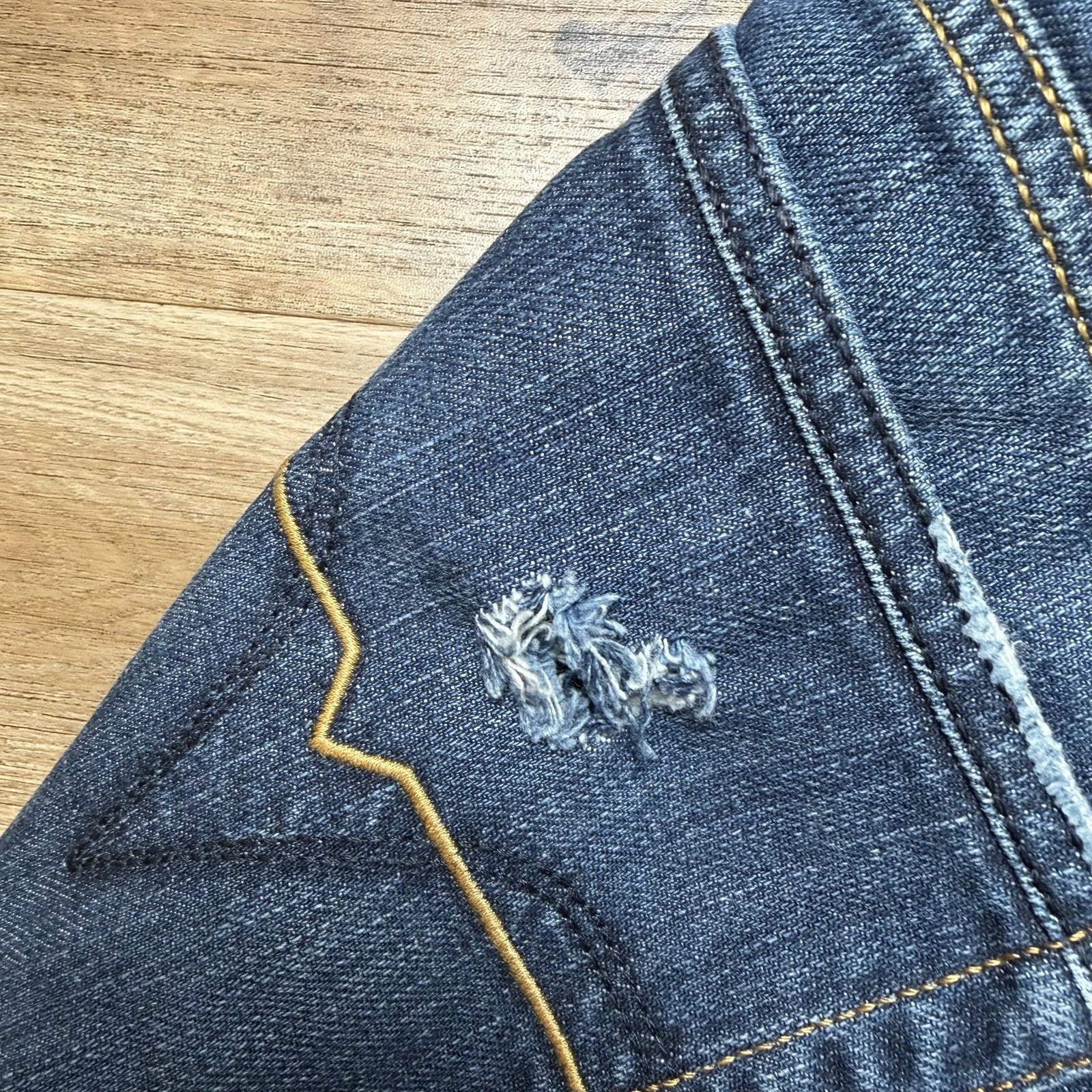 Diesel Levan Jeans Men 36×26 Blue Relaxed Straight Dark Wash Denim 8GE (Hemmed)