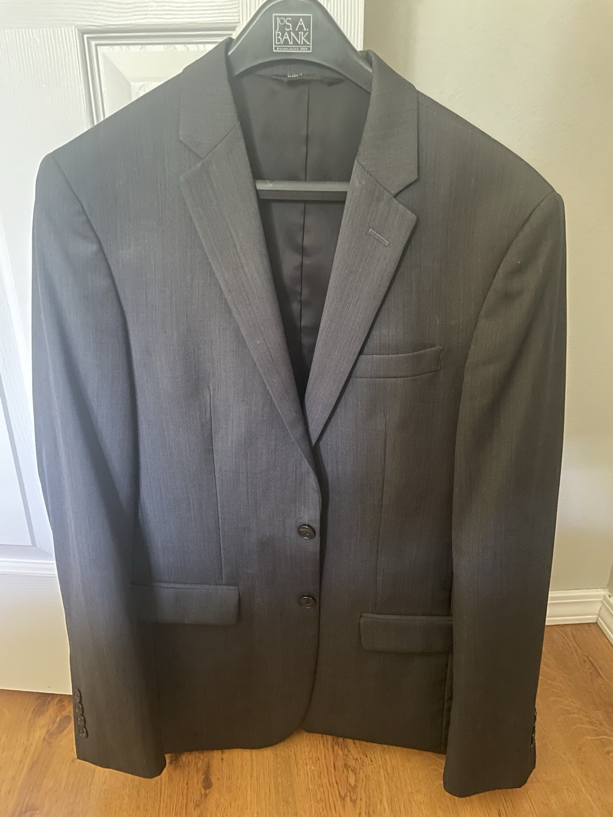 Jos. A. Bank Gray Wool Suit Separate Jacket -39L Travelers Collection Slim Fit