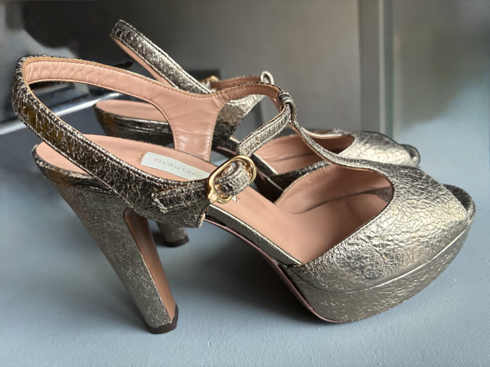 THE OTHER THING T-Strap High Heel Platform Sandal Bronze/Gold Cracklé Leather n.40