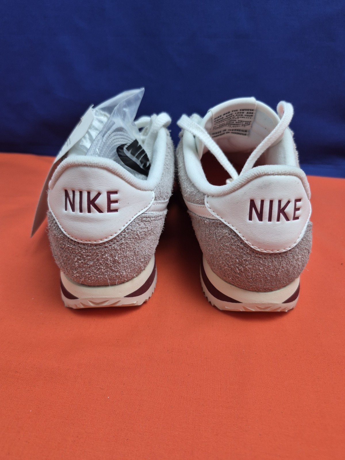 Nike Cortez SE HF3142-001 Suede Sneaker College Grey Team Red Men’s