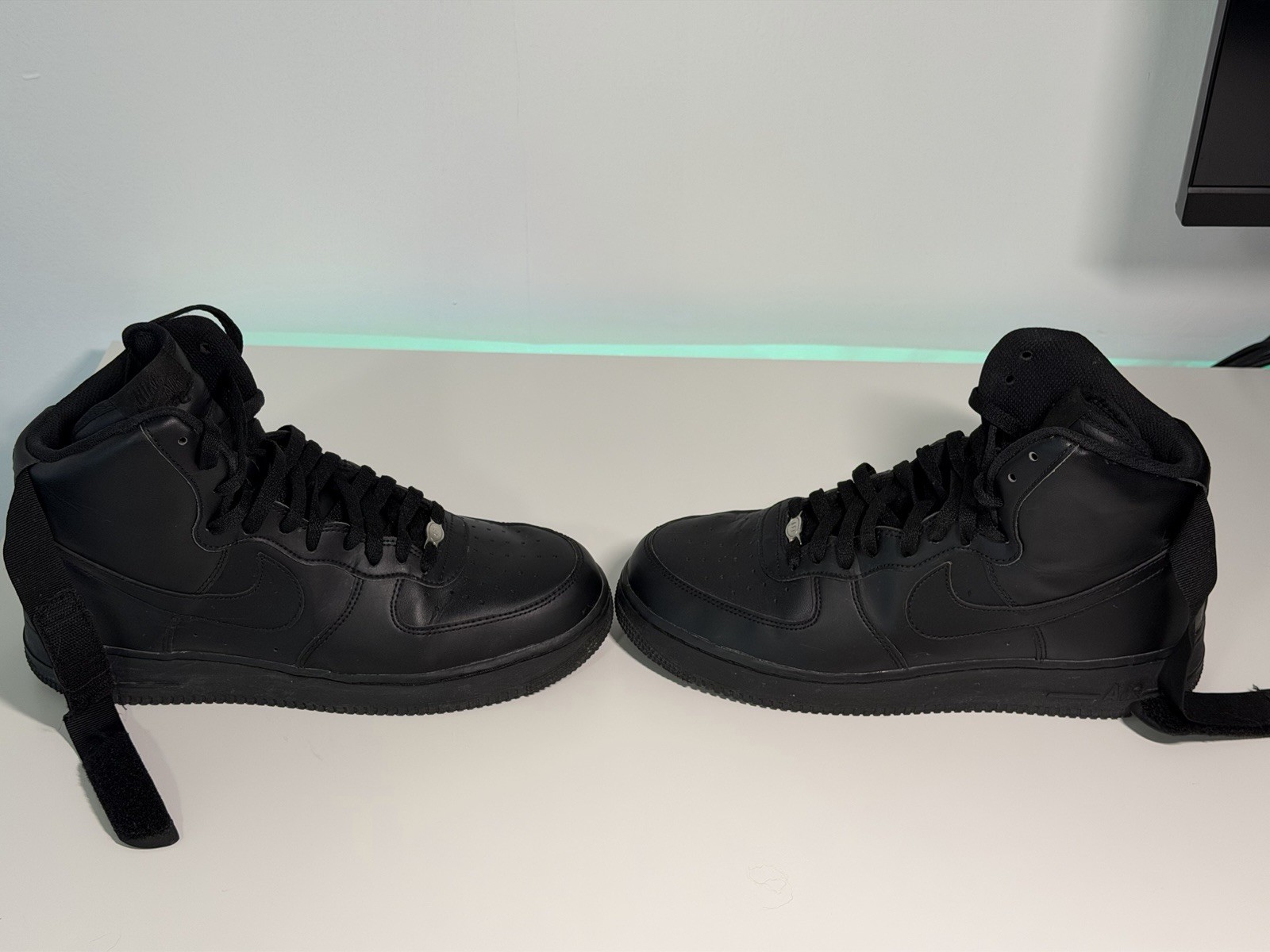 Nike Air Force 1 ’07 High Top Triple Black Men’s Athletic Sneakers 315121-032