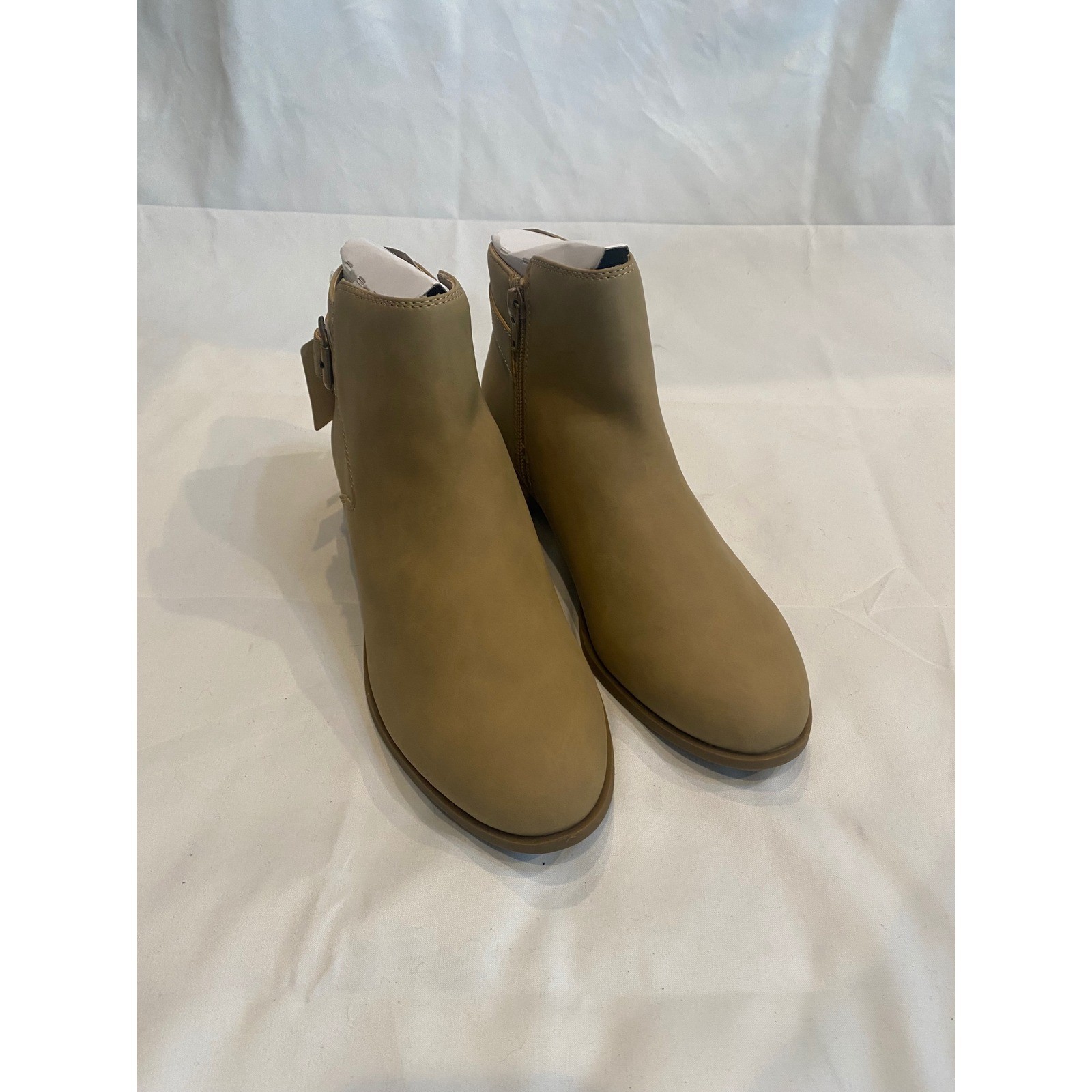 St. Johns Bay Ryder Sand Tan Ankle Boots Buckle Block Heel Booties Womens Size 8