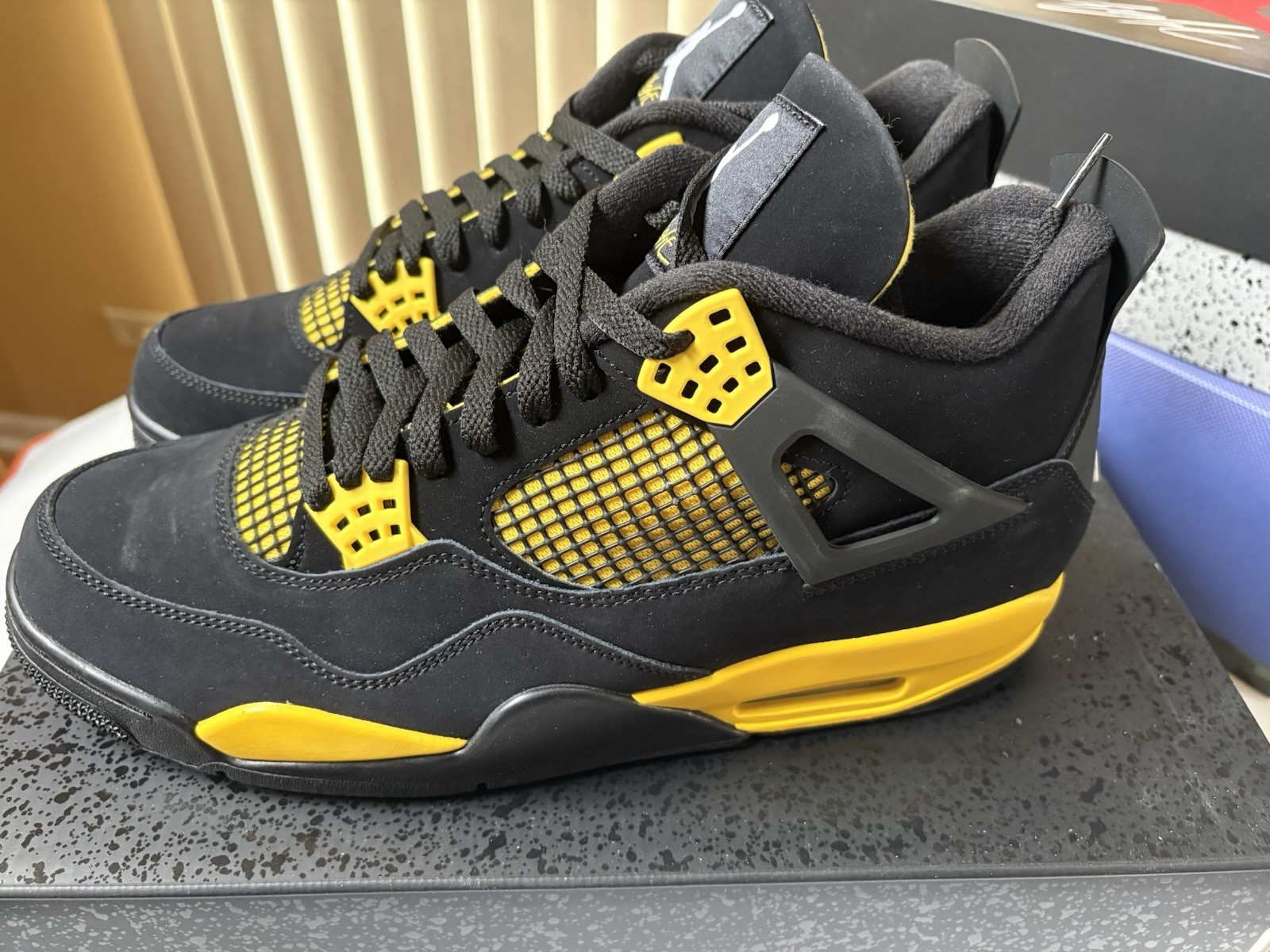 Size 11.5 – Jordan 4 Retro Mid Thunder