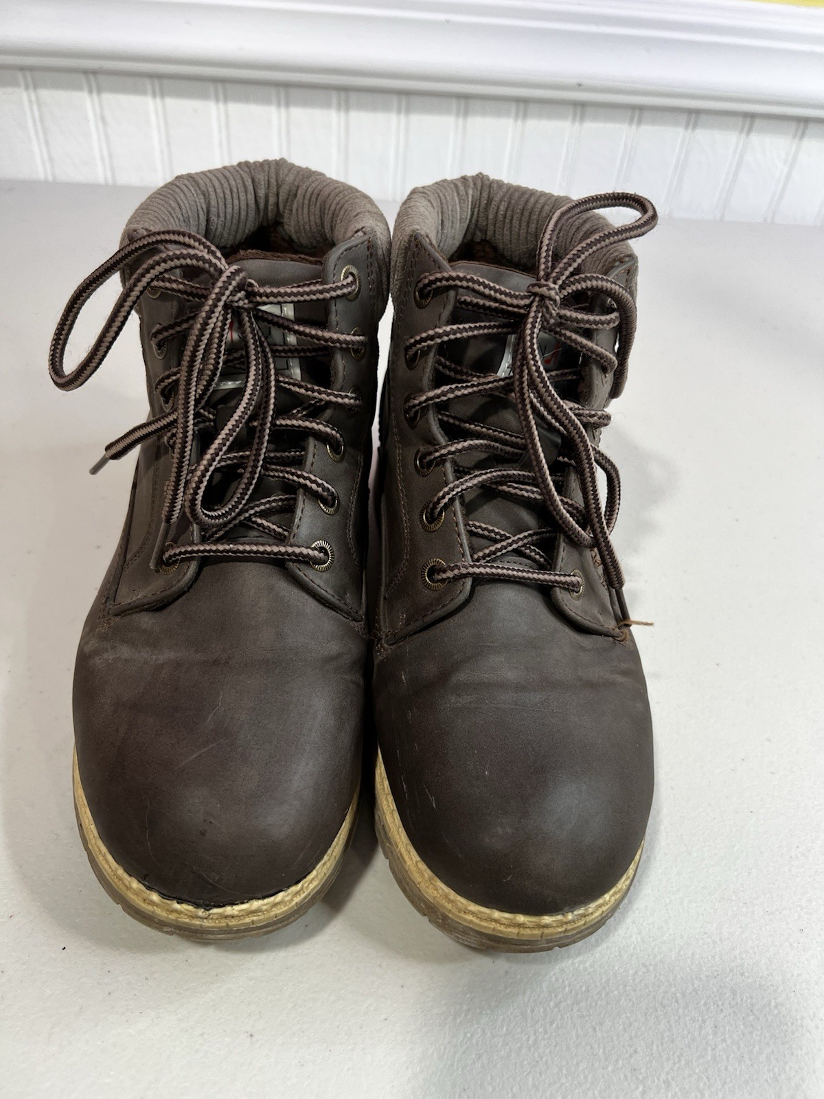 Brown Lace-Up Ankle Work Boots for Men with Rugged Rubber Sole