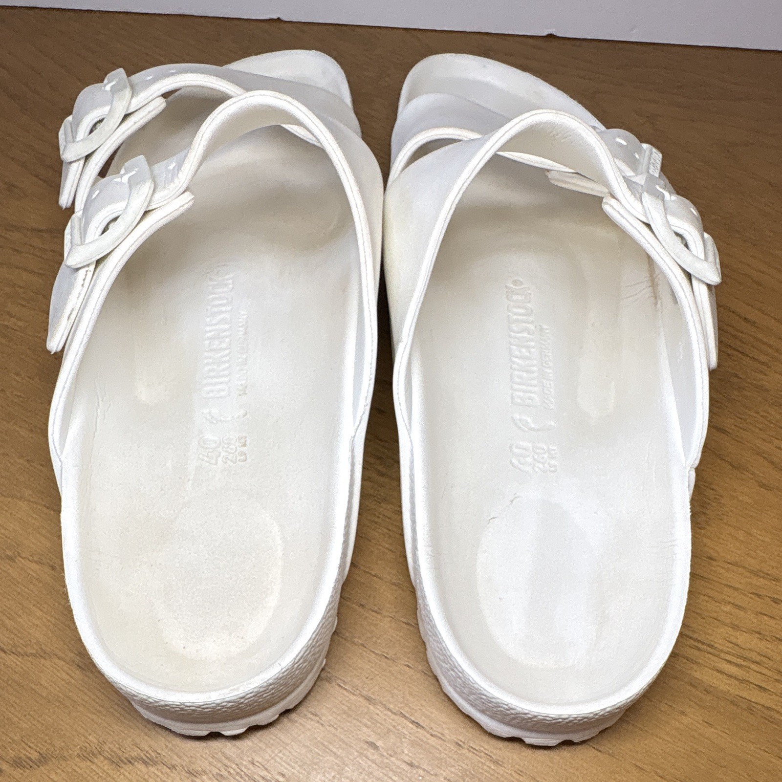 Birkenstock Arizona White Two Strap Buckle Slide US W9 M7 EU 40