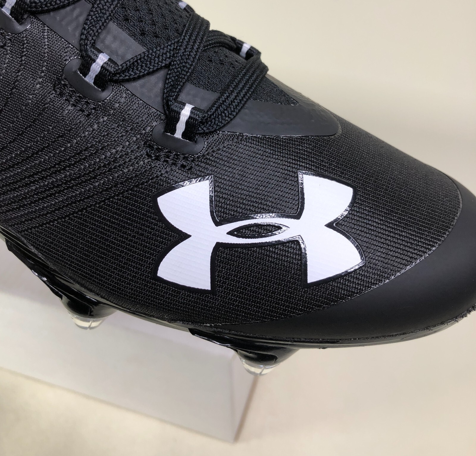 Under Armour Spotlight MC Detachable Black Football Cleats Size 13 (3022437-001)