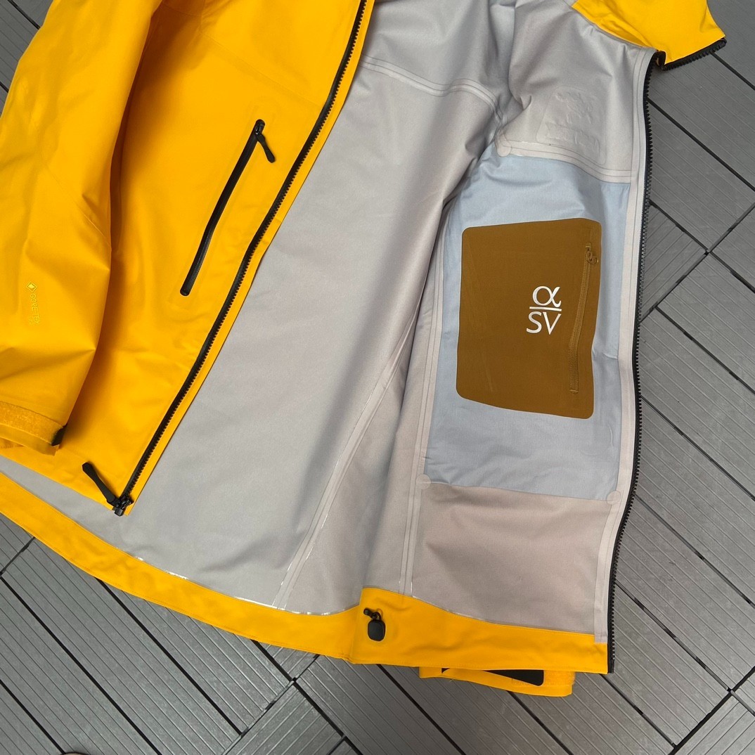 Arcteryx Alpha SV winter Jacket Men’s light Yellow Size M new