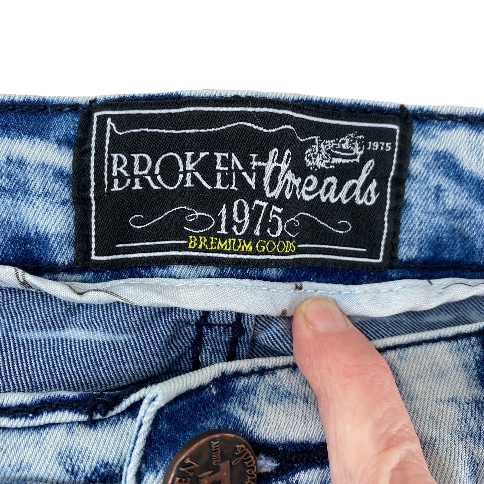 Broken Threads Mens Blue Denim Jeans Stone Washed Size 36 x 30 Slim Fit Stretch