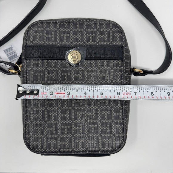 NWT Tommy Hilfiger Crossbody Monogram Logo Gray Women’s Bag 8×6.75×2.25