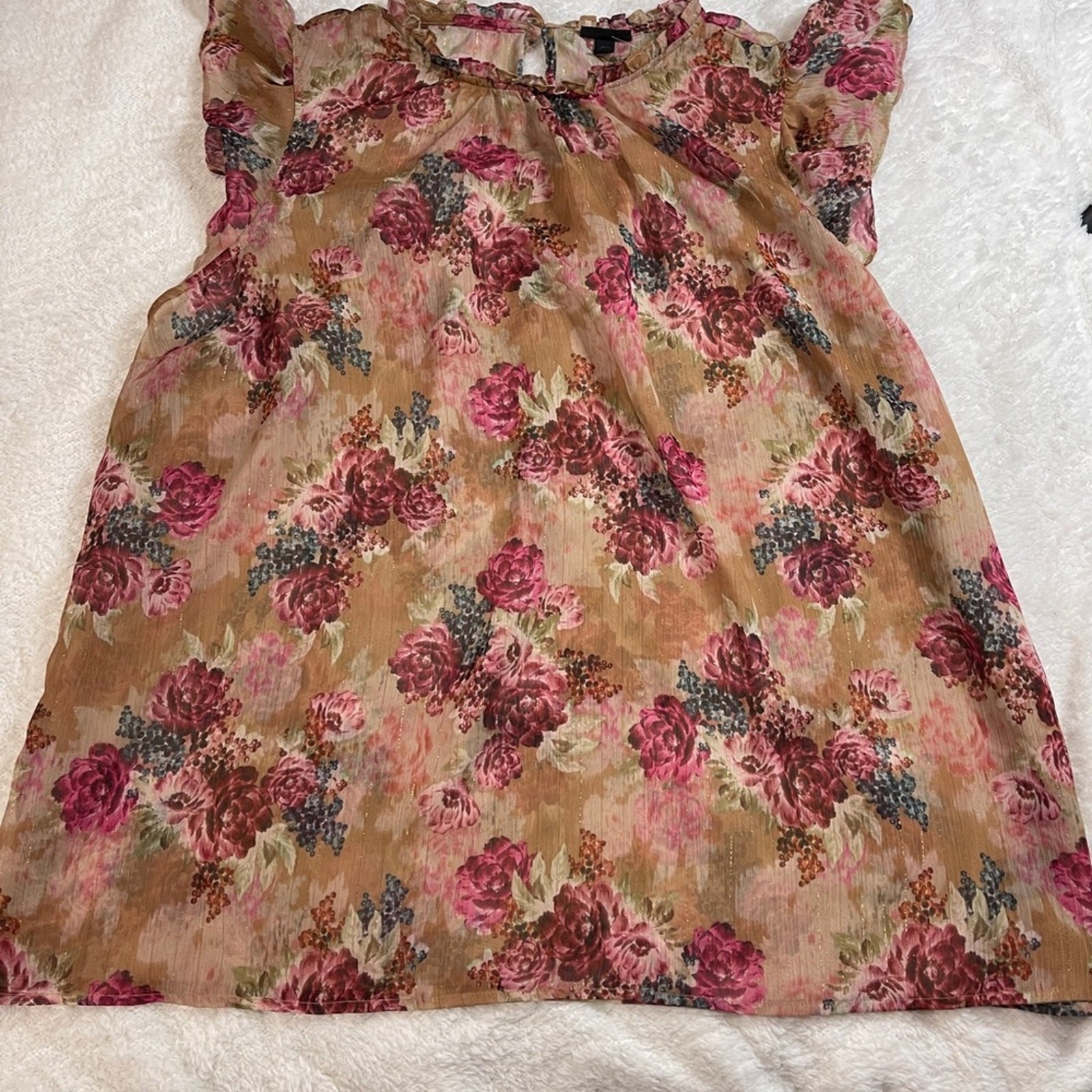 TORRID CRINKLE CHIFFON FLUTTER SLEEVE FLORAL BLOUSE SIZE 2