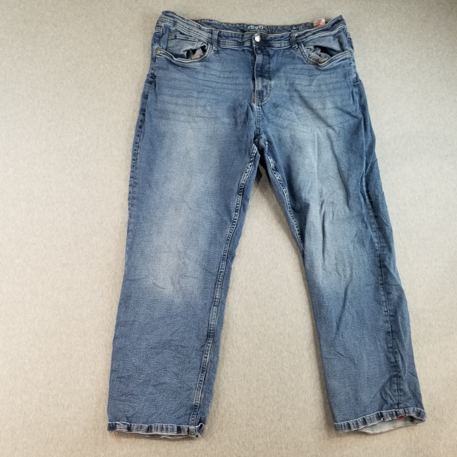 Izod Jeans Men’s Sz 42×30 VTG Relaxed Fit Med Wash 98% Cotton Normcore Durable