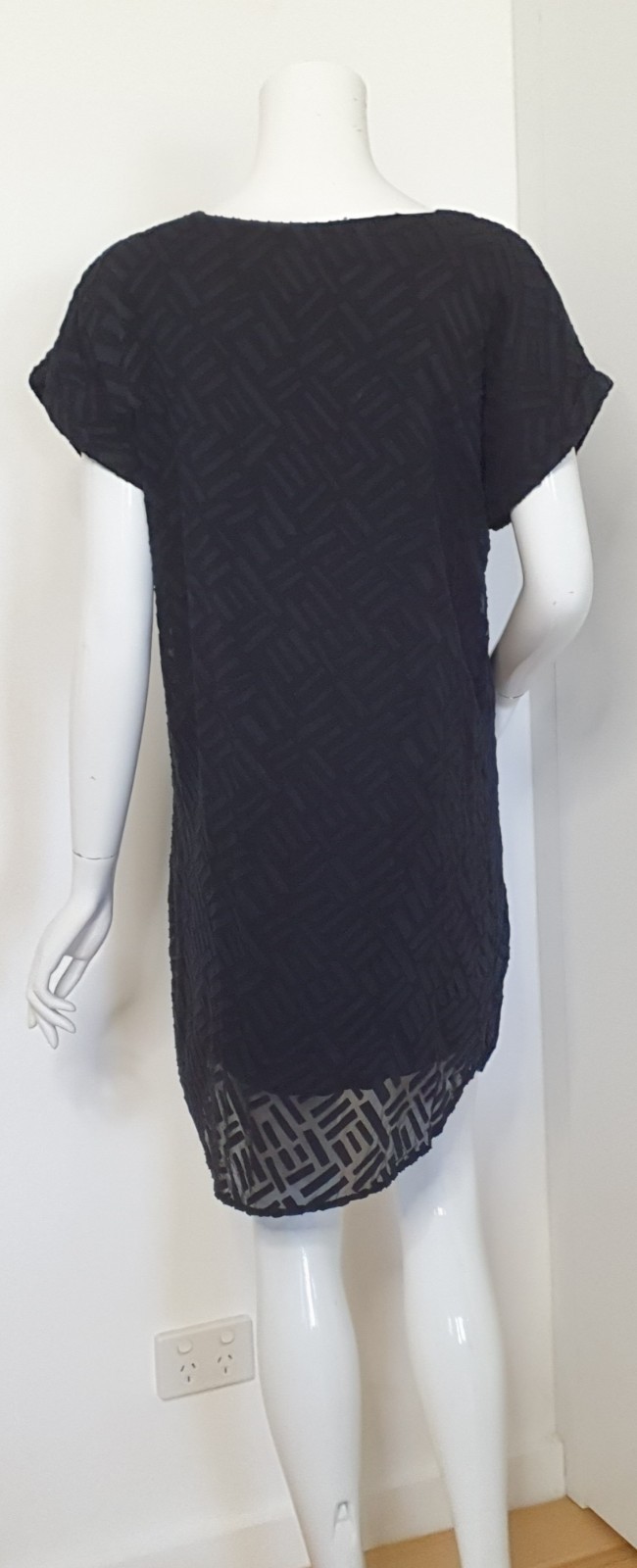 MESOP Sz 10-12 Silk Overlay Shift Dress Cuffed S/Sleeve Black Minimal/Classic