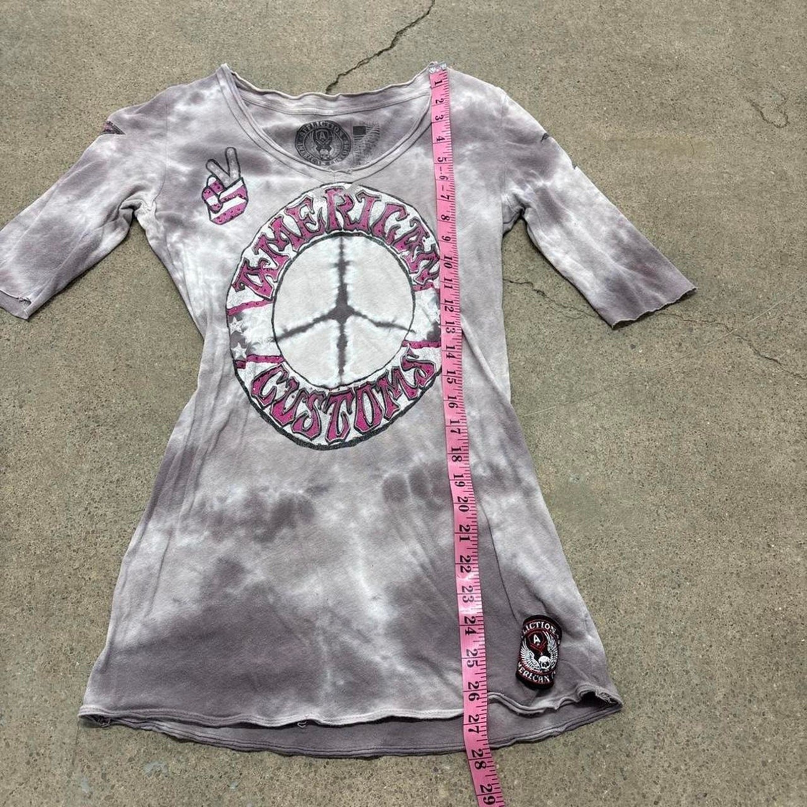 Affliction American Custom Y2K Peace Sign Bling Slim Fit V Neck T Shirt Sz S