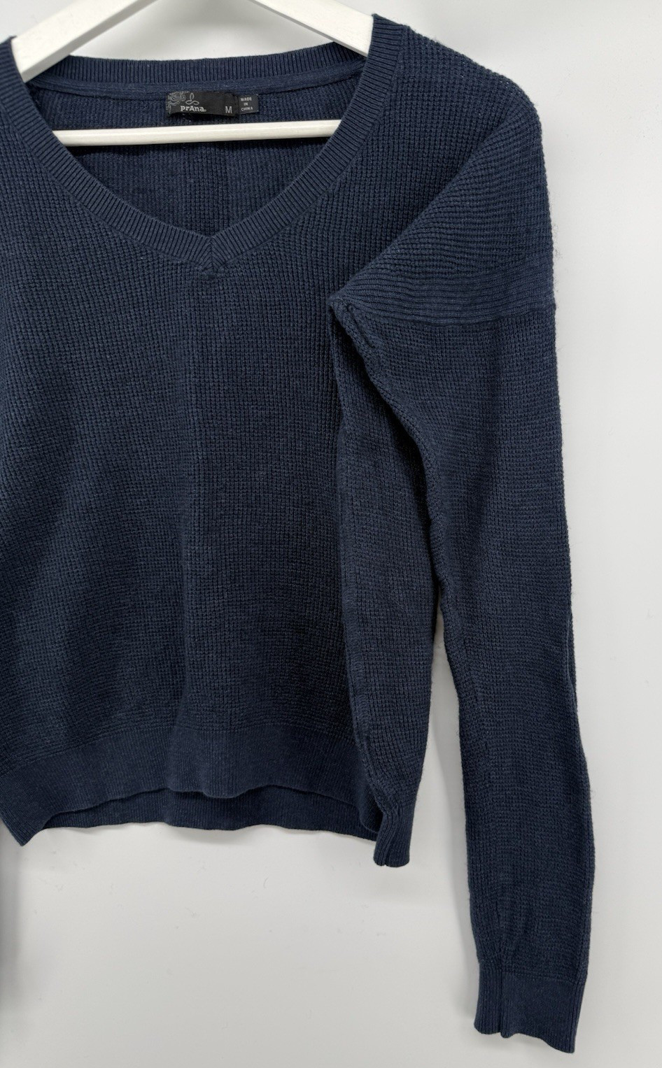 Prana Womens Medium Blue Waffle Knit Cropped V Neck Sweater Shirt